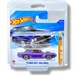Hot Wheels ’70 Dodge Hemi Challenger (Purple) HYY96